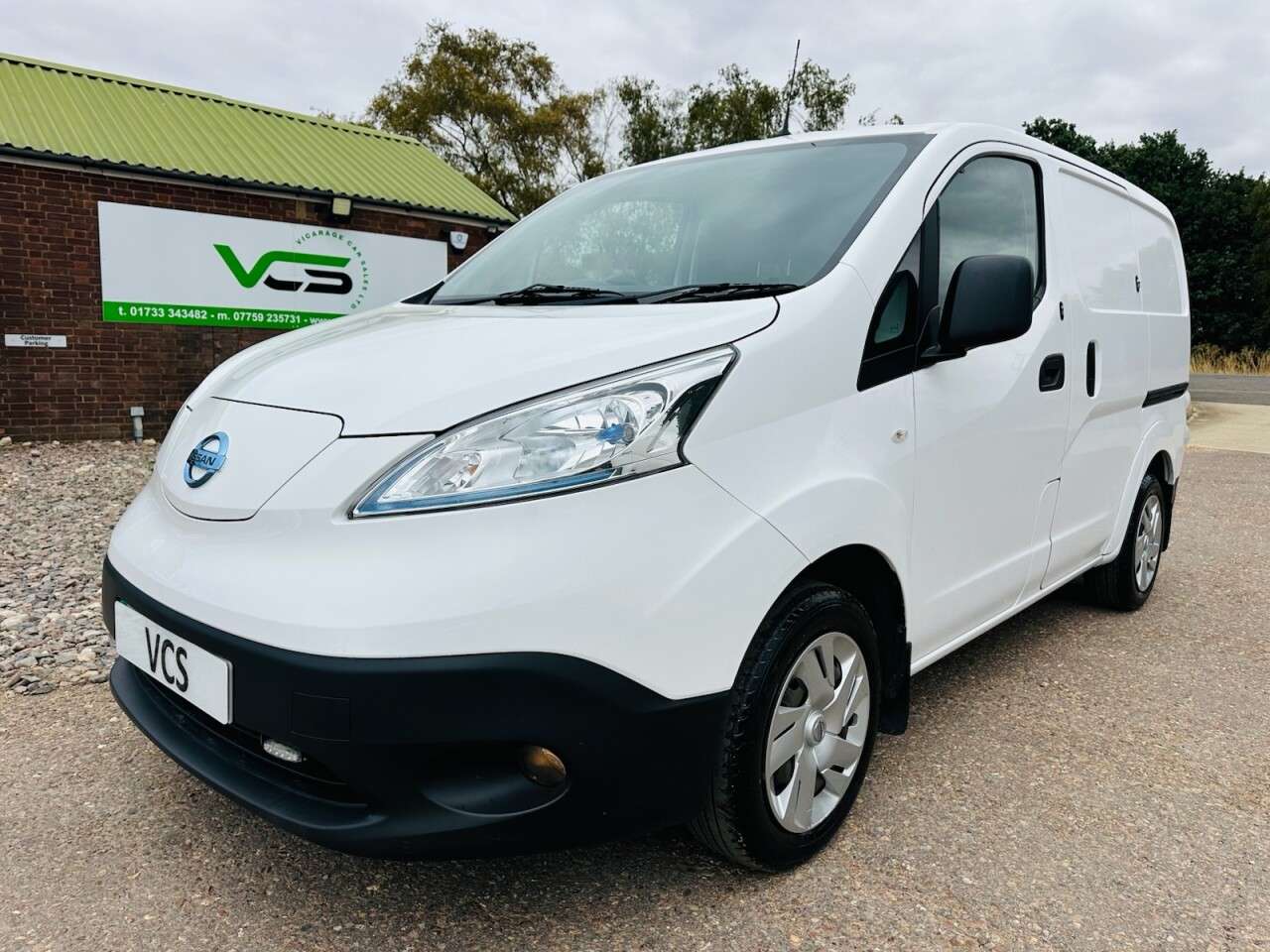 A 2021 NISSAN E-NV200 40kWh Acenta Panel Van 5dr Electric Auto SWB (Quick Charge) (109 ps) A 2021 NISSAN E-NV200 40kWh Acenta Panel Van 5dr Electric Auto SWB (Quick Charge) (109 ps)