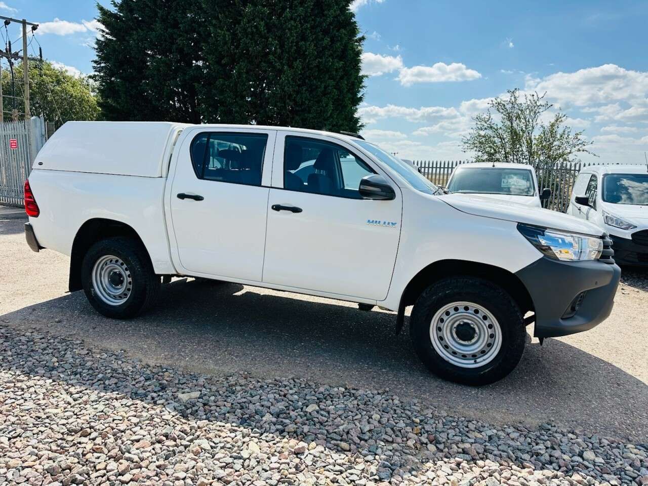 2019 TOYOTA HILUX 2019 TOYOTA HILUX