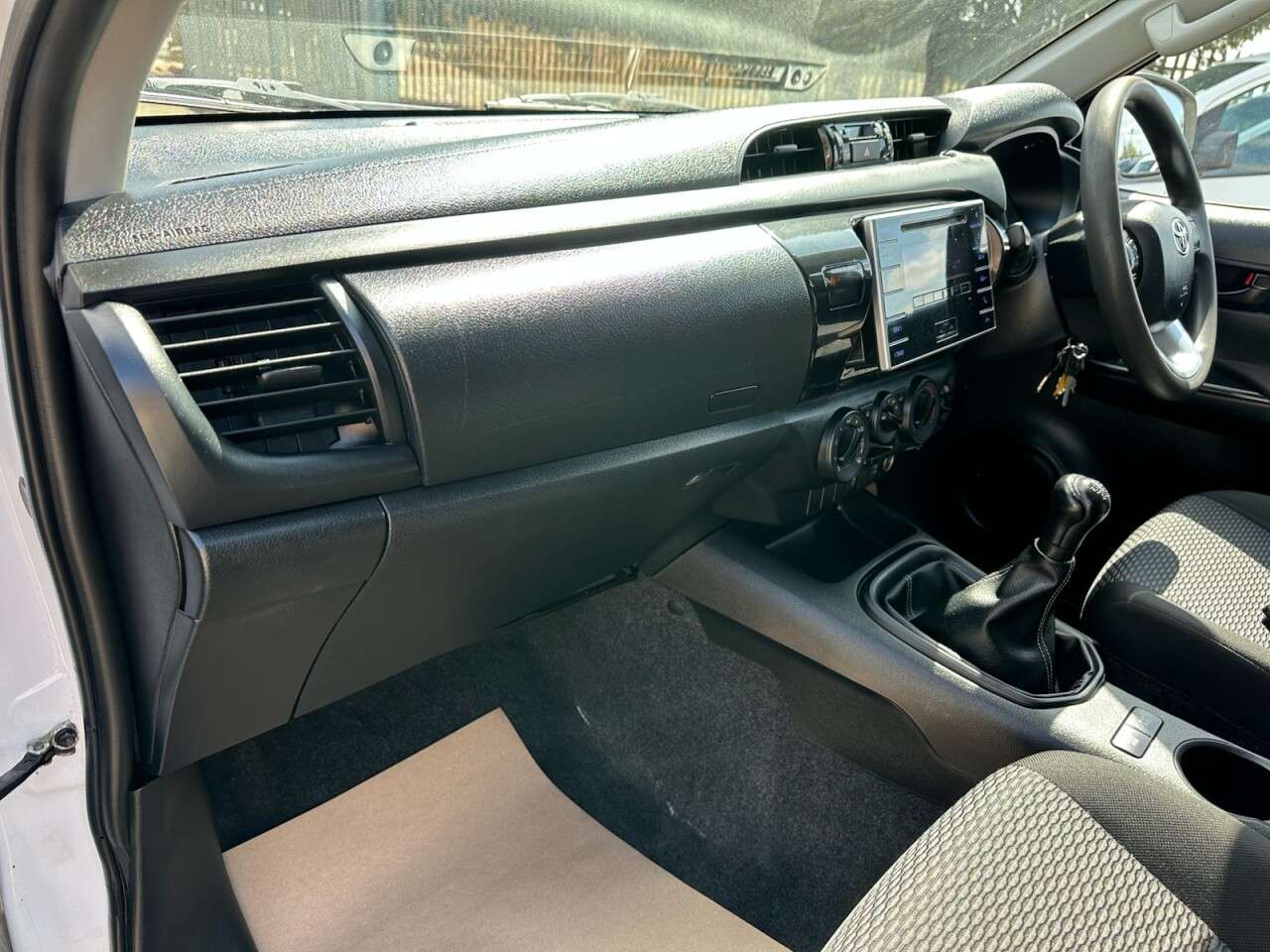 2019 TOYOTA HILUX 2019 TOYOTA HILUX