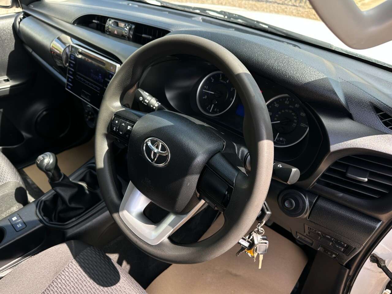 2019 TOYOTA HILUX 2019 TOYOTA HILUX