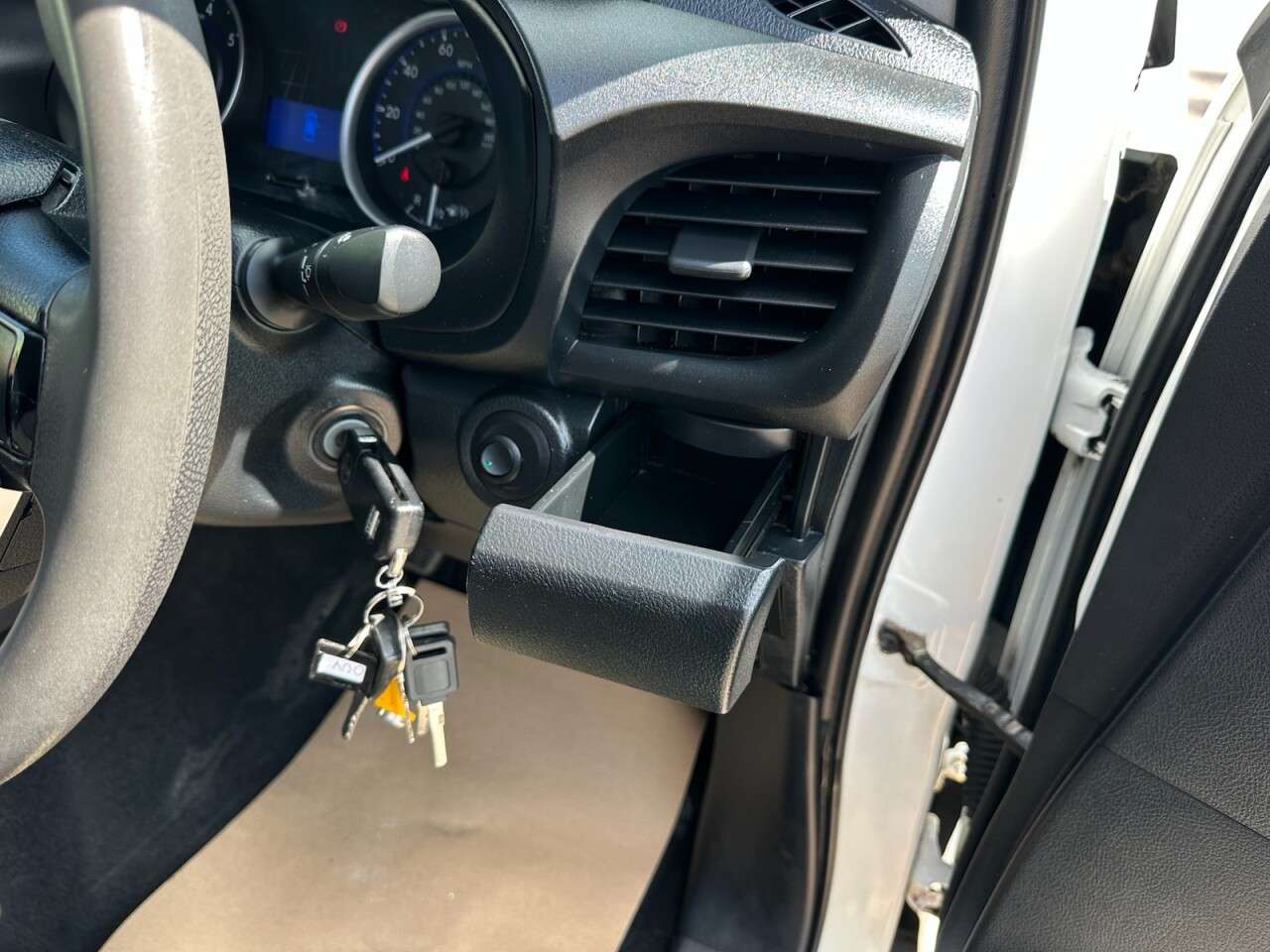 2019 TOYOTA HILUX 2019 TOYOTA HILUX