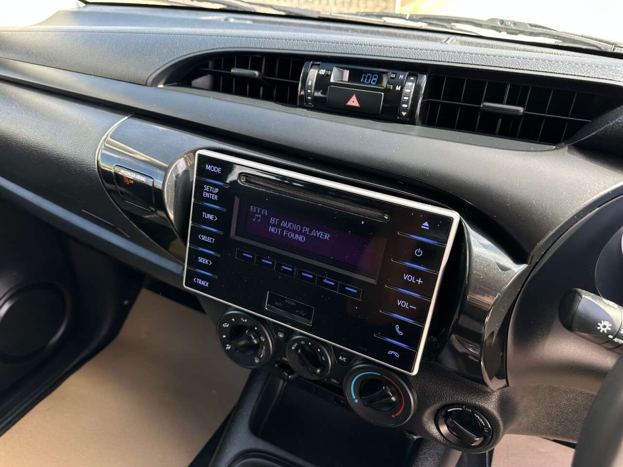 2019 TOYOTA HILUX 2019 TOYOTA HILUX