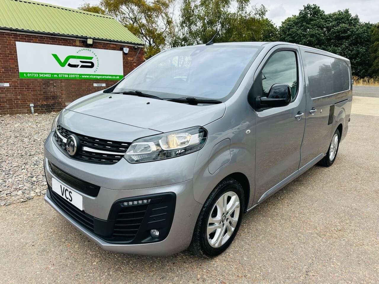 A 2022 VAUXHALL VIVARO ELECTRIC 3100 75kWh Elite Panel Van 6dr Electric Auto L2 H1 (7.4kW Charger) (136 ps) A 2022 VAUXHALL VIVARO ELECTRIC 3100 75kWh Elite Panel Van 6dr Electric Auto L2 H1 (7.4kW Charger) (136 ps)