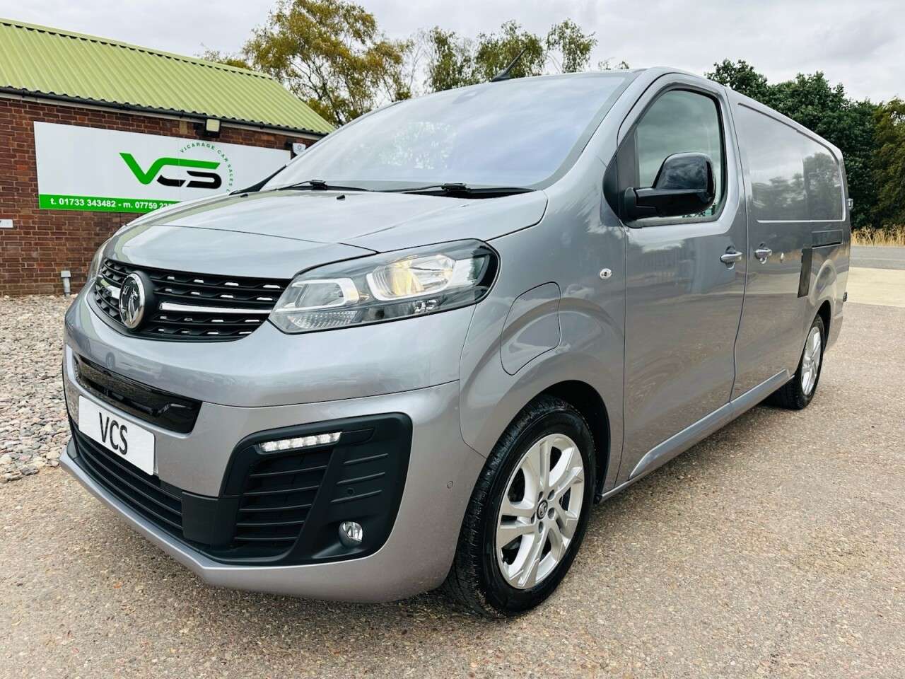 A 2022 VAUXHALL VIVARO ELECTRIC 3100 75kWh Elite Panel Van 6dr Electric Auto L2 H1 (7.4kW Charger) (136 ps) A 2022 VAUXHALL VIVARO ELECTRIC 3100 75kWh Elite Panel Van 6dr Electric Auto L2 H1 (7.4kW Charger) (136 ps)