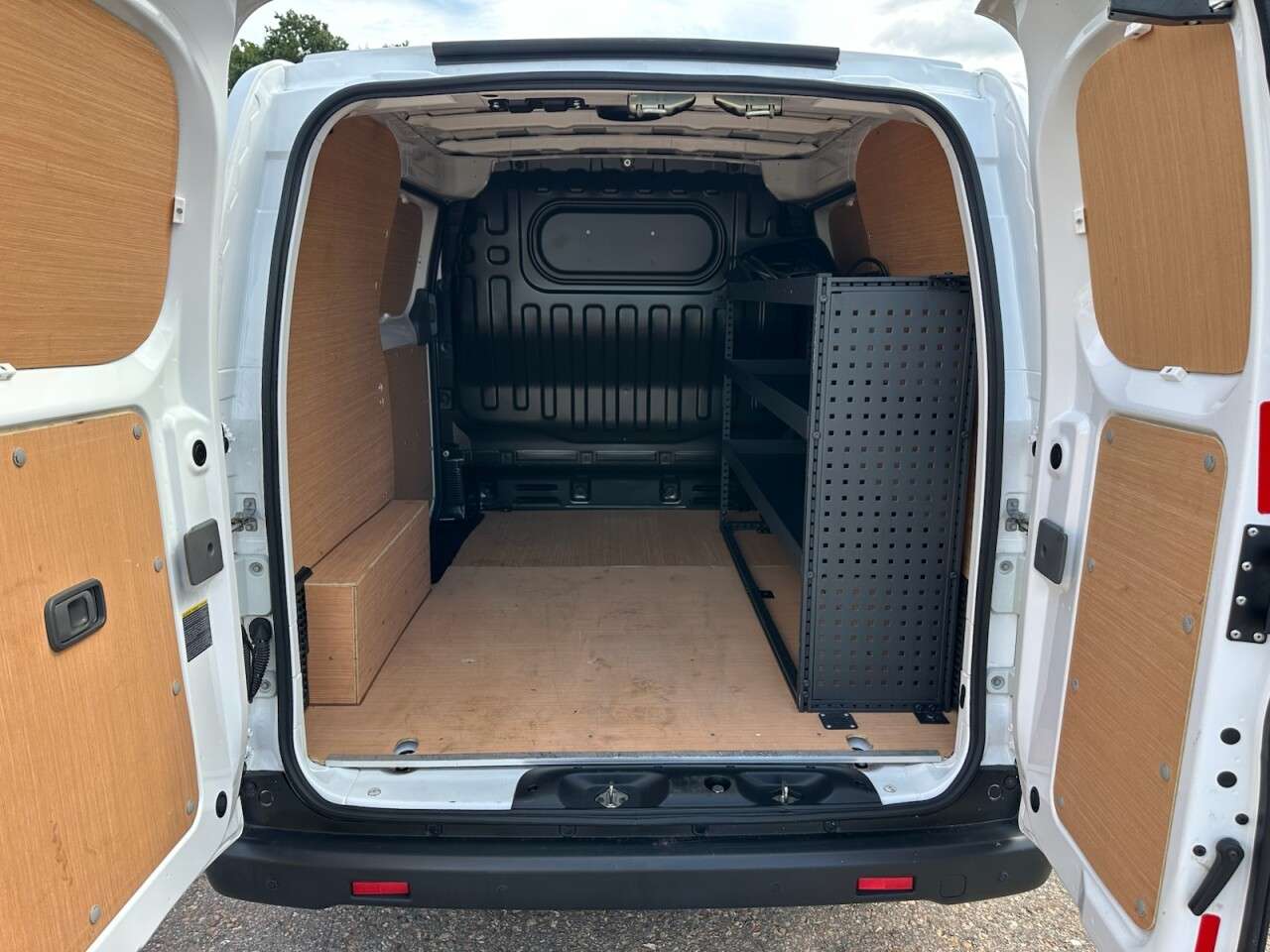 2022 NISSAN E-NV200 2022 NISSAN E-NV200