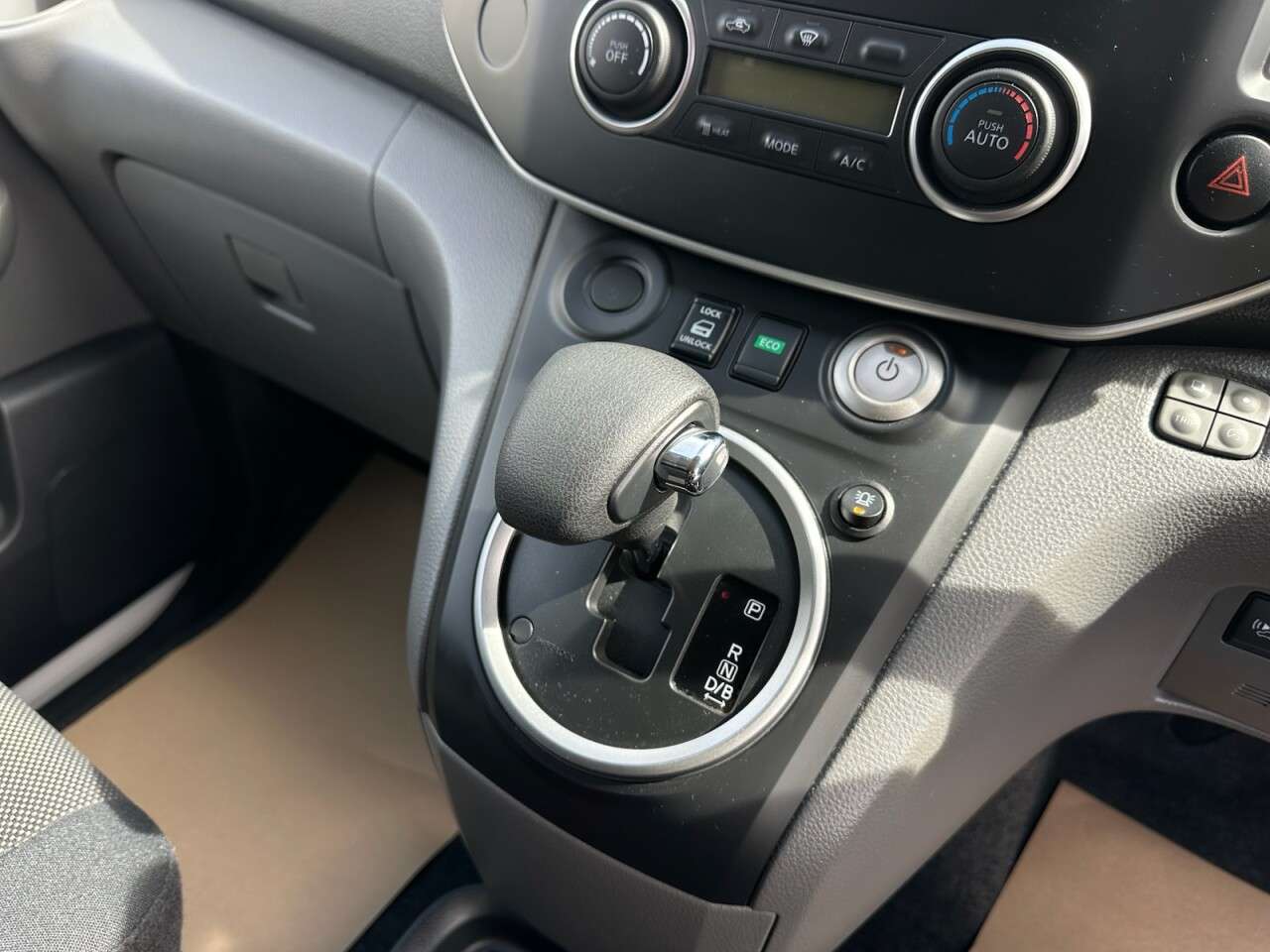 2022 NISSAN E-NV200 2022 NISSAN E-NV200