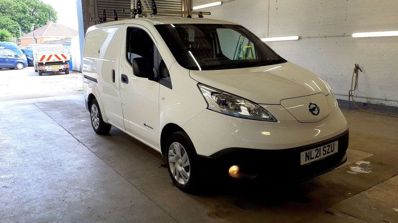 A 2021 NISSAN E-NV200 40kWh Acenta Panel Van 5dr Electric Auto SWB (Quick Charge) (109 ps) A 2021 NISSAN E-NV200 40kWh Acenta Panel Van 5dr Electric Auto SWB (Quick Charge) (109 ps)