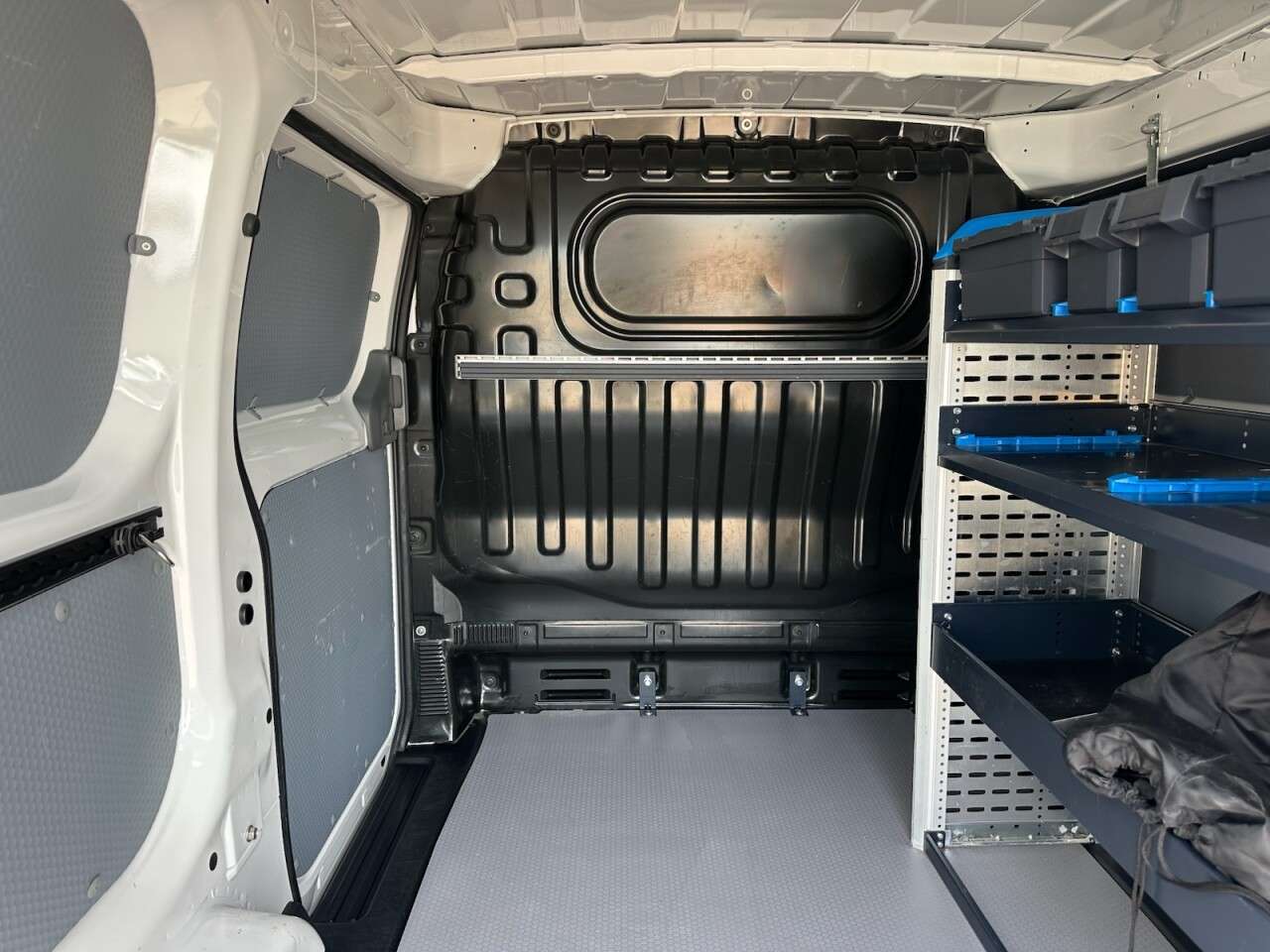 2021 NISSAN E-NV200 2021 NISSAN E-NV200