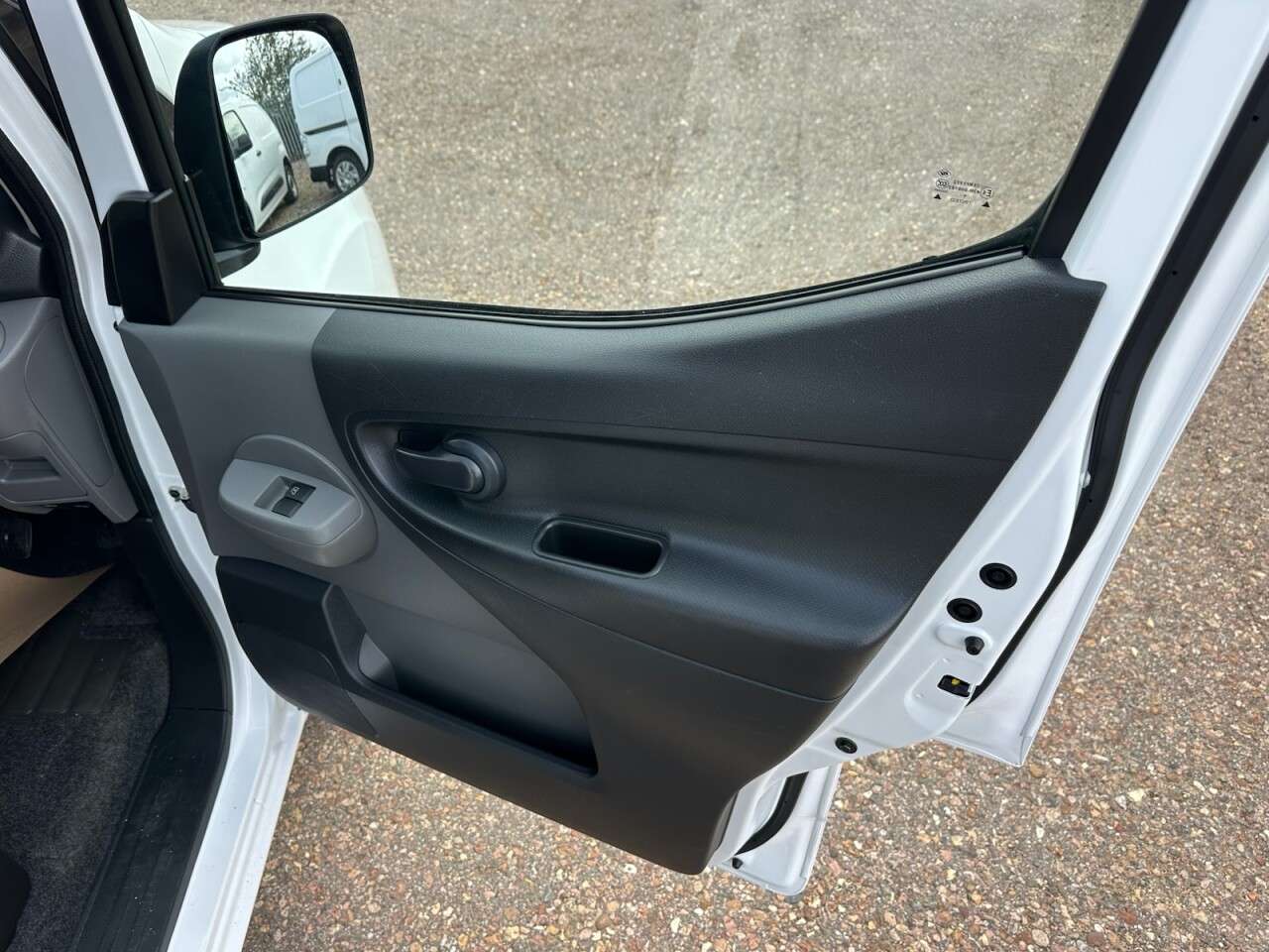2021 NISSAN E-NV200 2021 NISSAN E-NV200
