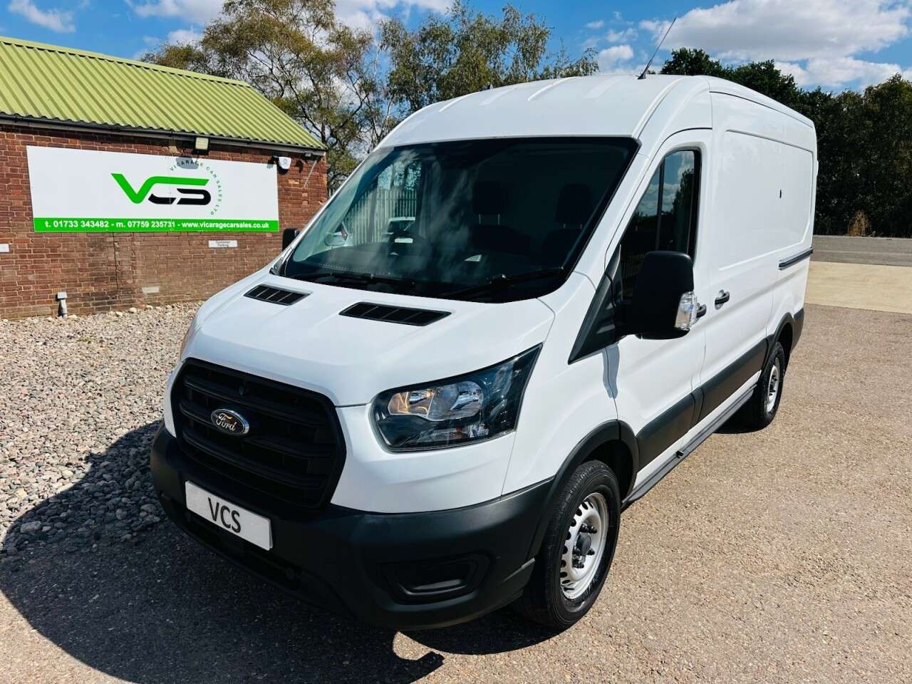 A 2020 FORD TRANSIT 2.0 350 EcoBlue Leader Panel Van 5dr Diesel Manual FWD L2 H2 Euro 6 (s/s) ( A 2020 FORD TRANSIT 2.0 350 EcoBlue Leader Panel Van 5dr Diesel Manual FWD L2 H2 Euro 6 (s/s) (