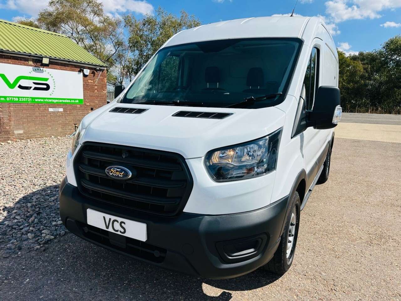 A 2020 FORD TRANSIT 2.0 350 EcoBlue Leader Panel Van 5dr Diesel Manual FWD L2 H2 Euro 6 (s/s) ( A 2020 FORD TRANSIT 2.0 350 EcoBlue Leader Panel Van 5dr Diesel Manual FWD L2 H2 Euro 6 (s/s) (
