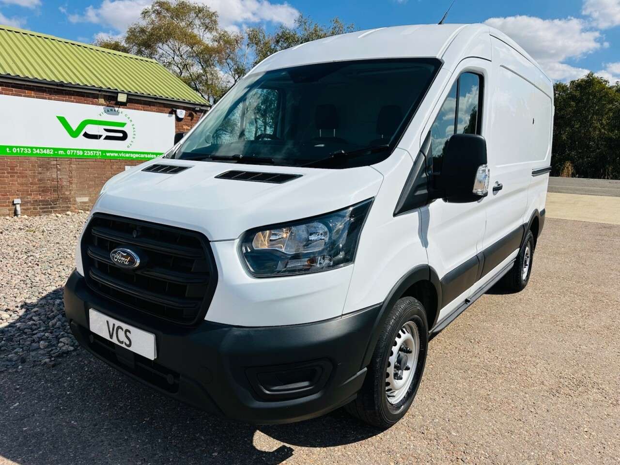 A 2020 FORD TRANSIT 2.0 350 EcoBlue Leader Panel Van 5dr Diesel Manual FWD L2 H2 Euro 6 (s/s) ( A 2020 FORD TRANSIT 2.0 350 EcoBlue Leader Panel Van 5dr Diesel Manual FWD L2 H2 Euro 6 (s/s) (