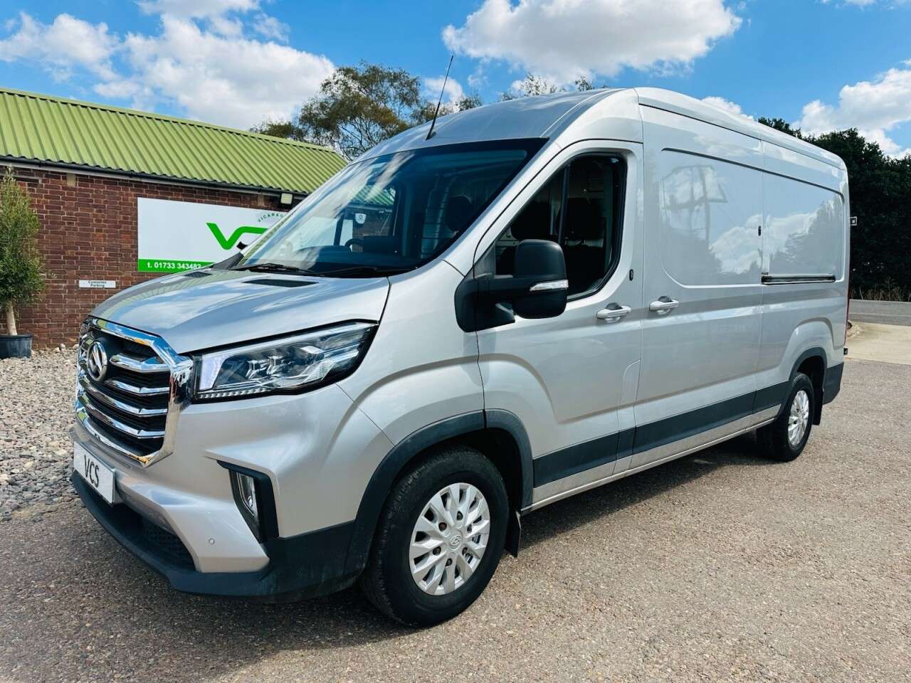 A 2021 MAXUS DELIVER 9 2.0 D20 LUX Panel Van 5dr Diesel Manual FWD L3 H2 Euro 6 (s/s) (163 ps) A 2021 MAXUS DELIVER 9 2.0 D20 LUX Panel Van 5dr Diesel Manual FWD L3 H2 Euro 6 (s/s) (163 ps)