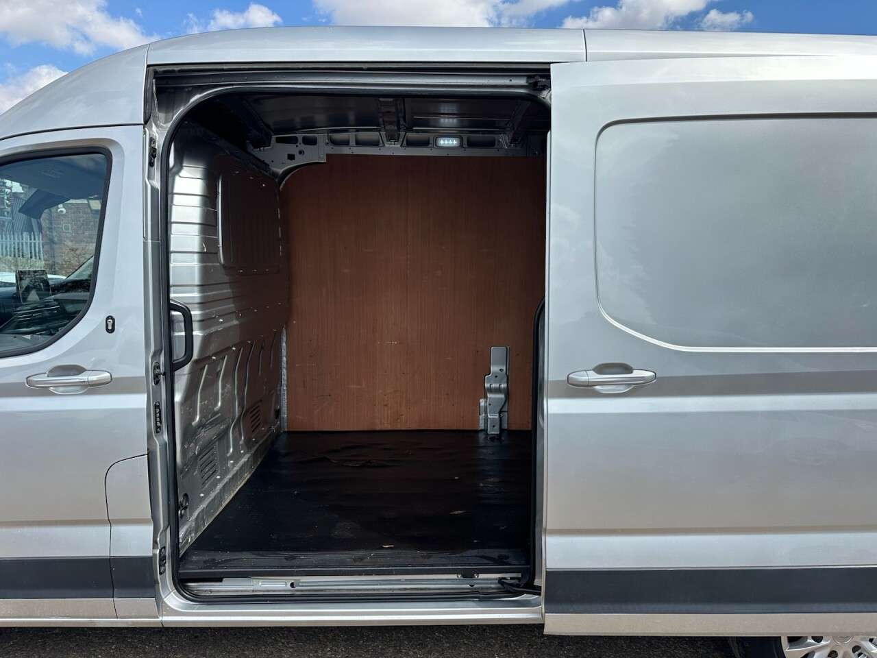 2021 MAXUS DELIVER 9 2021 MAXUS DELIVER 9