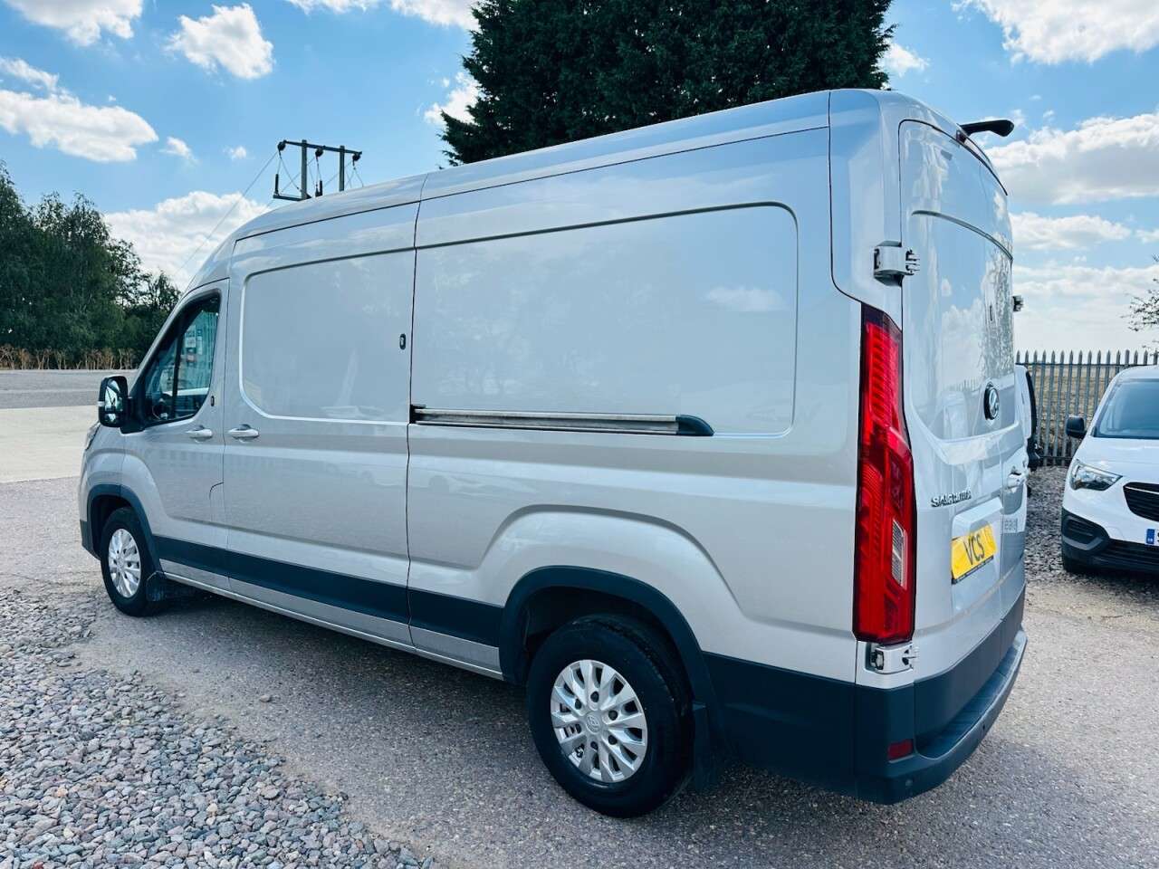 2021 MAXUS DELIVER 9 2021 MAXUS DELIVER 9