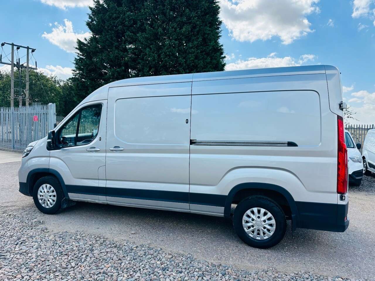 2021 MAXUS DELIVER 9 2021 MAXUS DELIVER 9