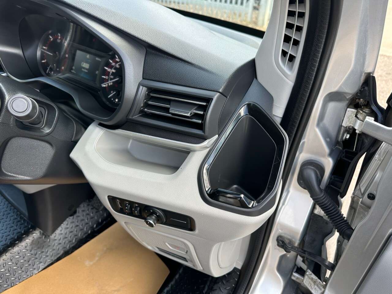 2021 MAXUS DELIVER 9 2021 MAXUS DELIVER 9