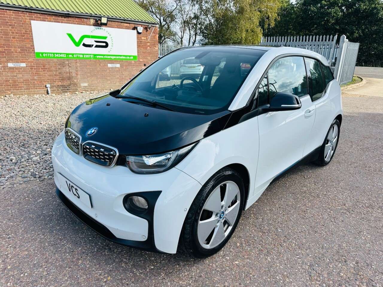 A 2016 BMW I3 Hatchback 5dr Petrol Plug-in Hybrid Auto Euro 6 (s/s) (Range Extender) (170 A 2016 BMW I3 Hatchback 5dr Petrol Plug-in Hybrid Auto Euro 6 (s/s) (Range Extender) (170