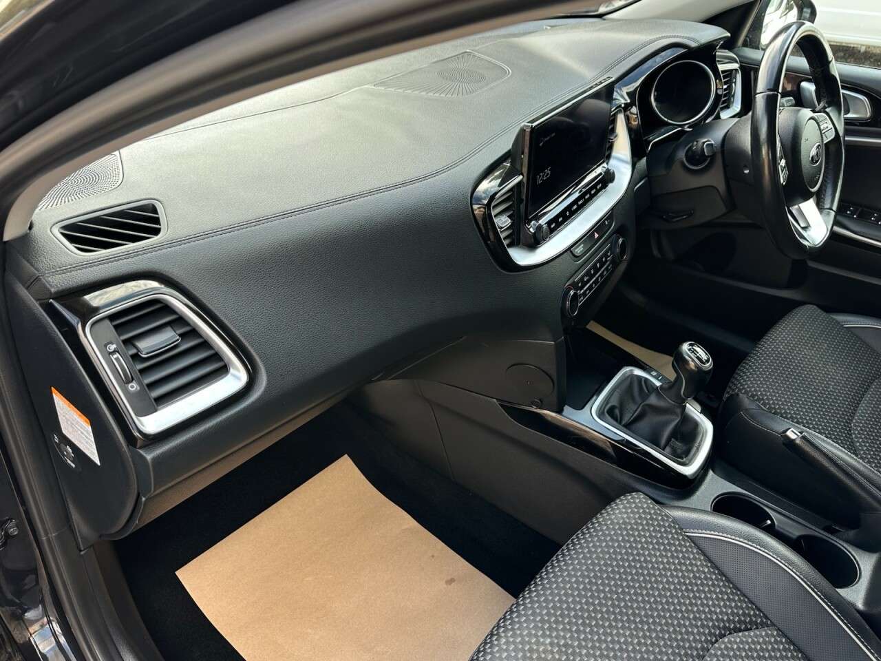 2021 KIA CEED 2021 KIA CEED