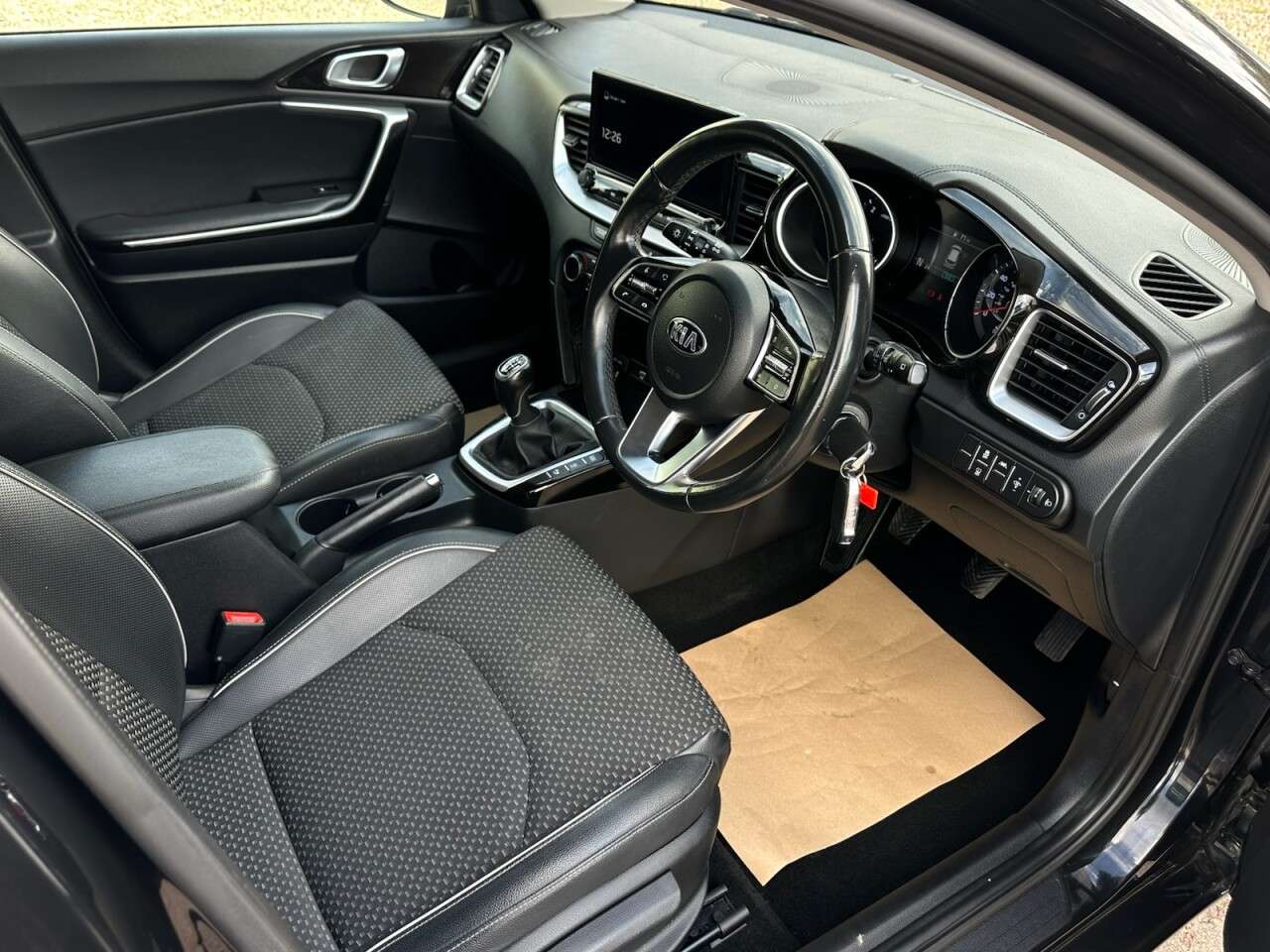 2021 KIA CEED 2021 KIA CEED