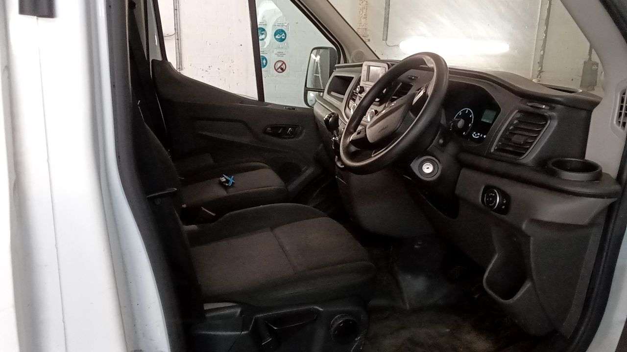 A 2021 FORD TRANSIT 2.0 350 EcoBlue HD Leader Chassis Cab 2dr Diesel Manual FWD L3 Euro 6 (s/s) A 2021 FORD TRANSIT 2.0 350 EcoBlue HD Leader Chassis Cab 2dr Diesel Manual FWD L3 Euro 6 (s/s)