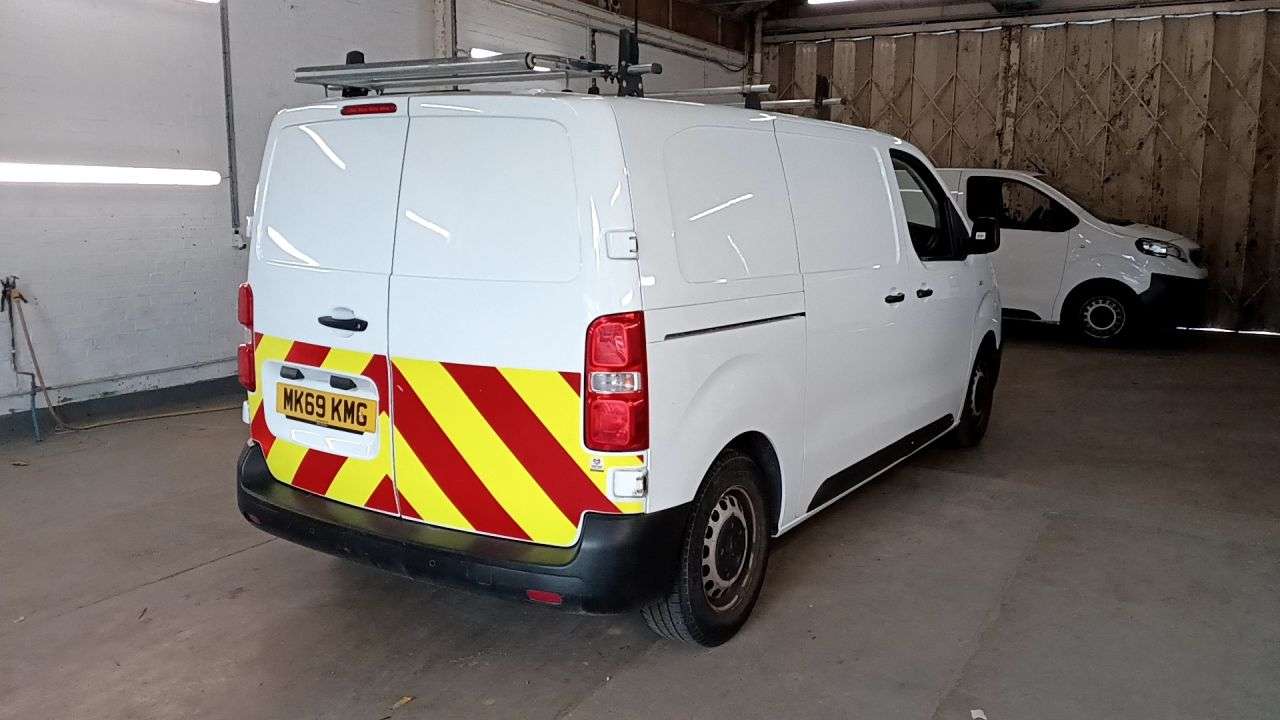 A 2019 PEUGEOT EXPERT 1.5 BlueHDi 1000 Professional Standard Panel Van 6dr Diesel Manual MWB Euro A 2019 PEUGEOT EXPERT 1.5 BlueHDi 1000 Professional Standard Panel Van 6dr Diesel Manual MWB Euro