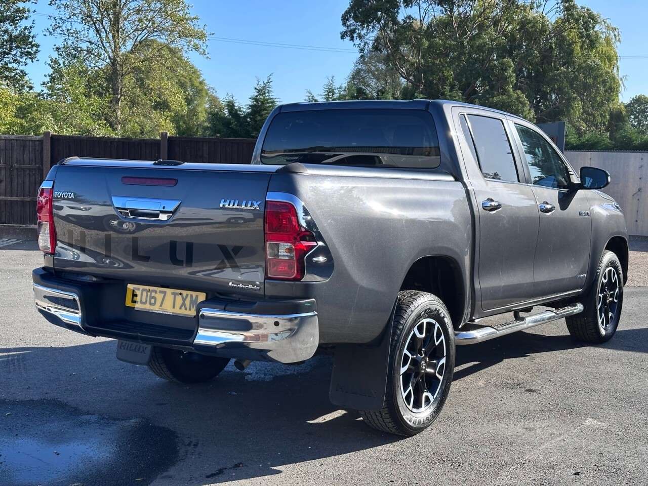 null TOYOTA HI-LUX null TOYOTA HI-LUX