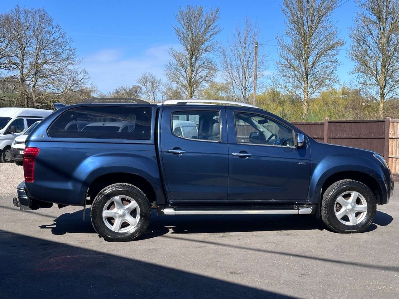 2017 ISUZU D-MAX 2017 ISUZU D-MAX