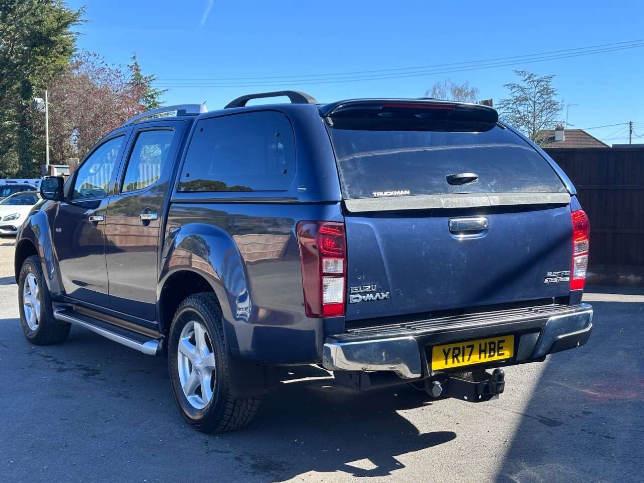 2017 ISUZU D-MAX 2017 ISUZU D-MAX
