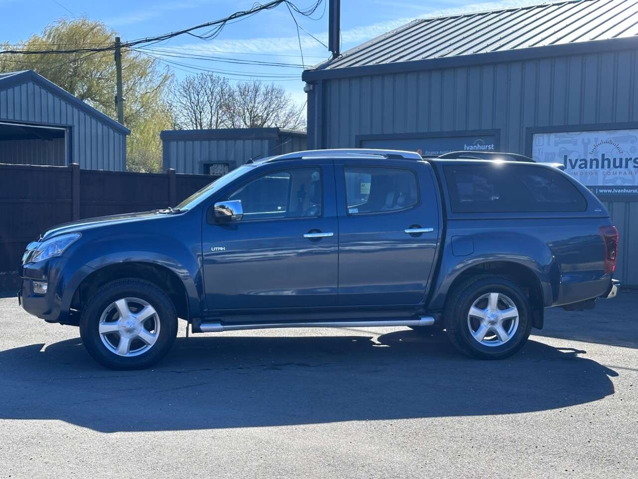 2017 ISUZU D-MAX 2017 ISUZU D-MAX