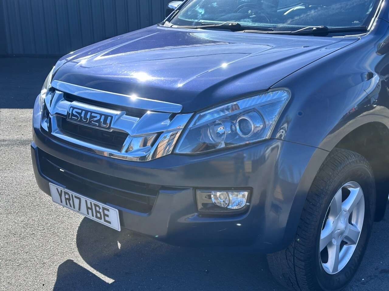 2017 ISUZU D-MAX 2017 ISUZU D-MAX