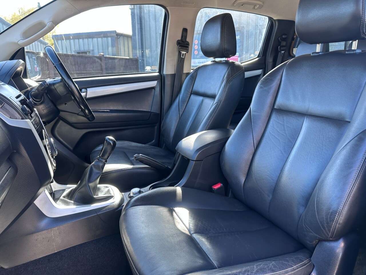 2017 ISUZU D-MAX 2017 ISUZU D-MAX