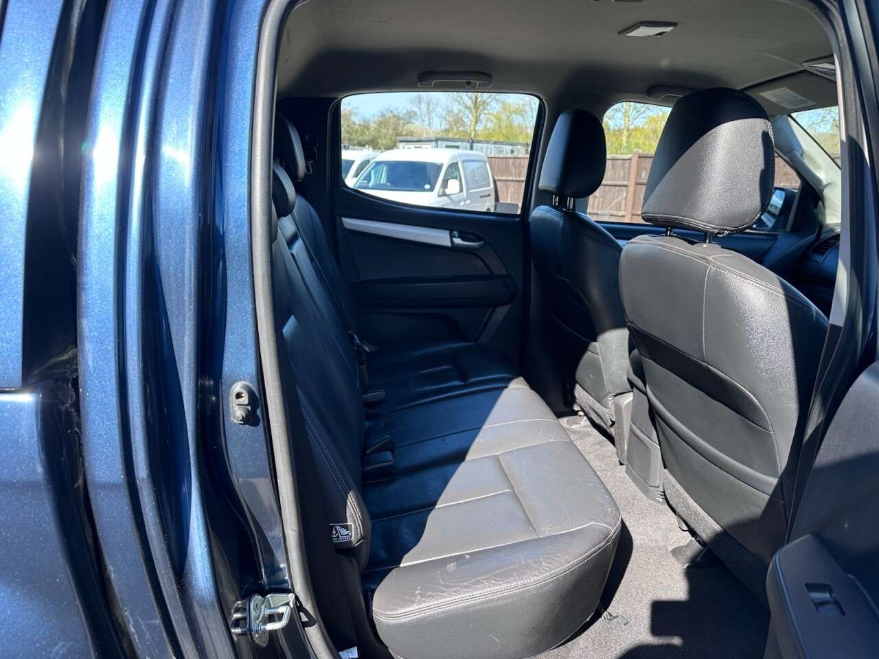 2017 ISUZU D-MAX 2017 ISUZU D-MAX