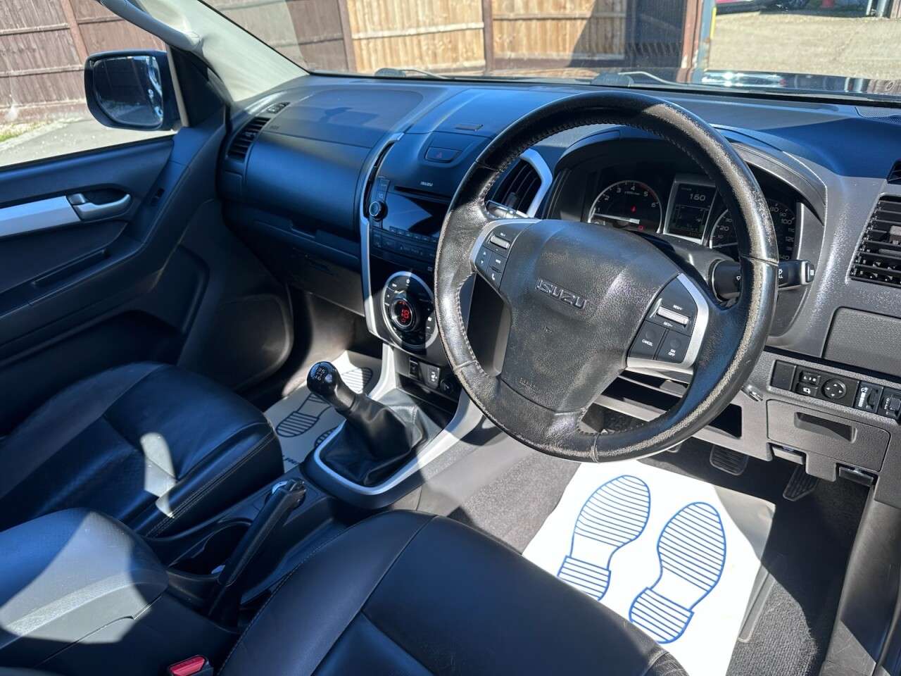 2017 ISUZU D-MAX 2017 ISUZU D-MAX