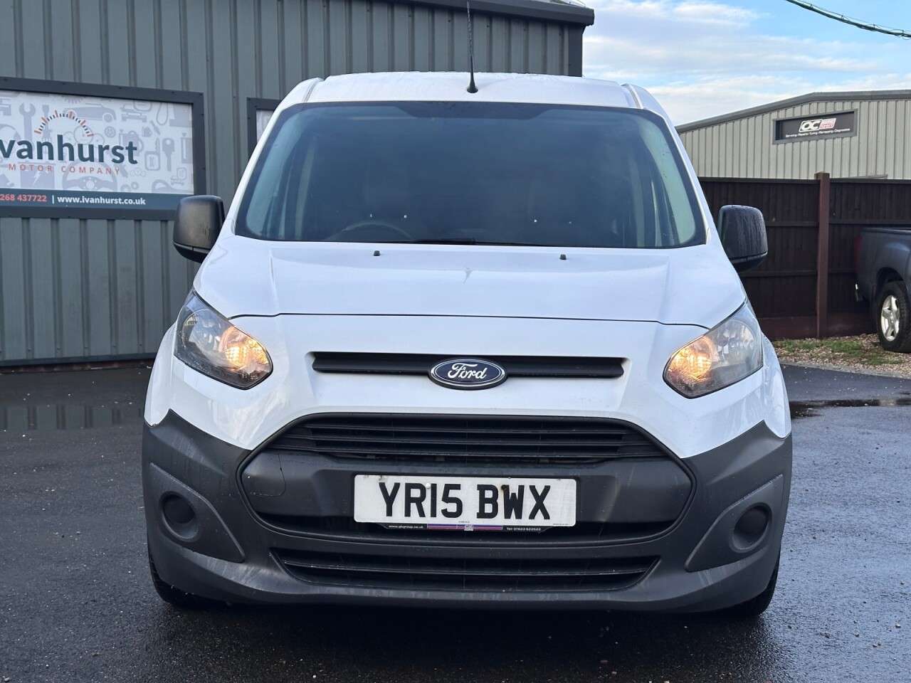 A 2015 FORD TRANSIT CONNECT 1.6 TDCi 200 Panel Van 4dr Diesel Manual L1 H1 (124 g/km, 74 bhp) A 2015 FORD TRANSIT CONNECT 1.6 TDCi 200 Panel Van 4dr Diesel Manual L1 H1 (124 g/km, 74 bhp)