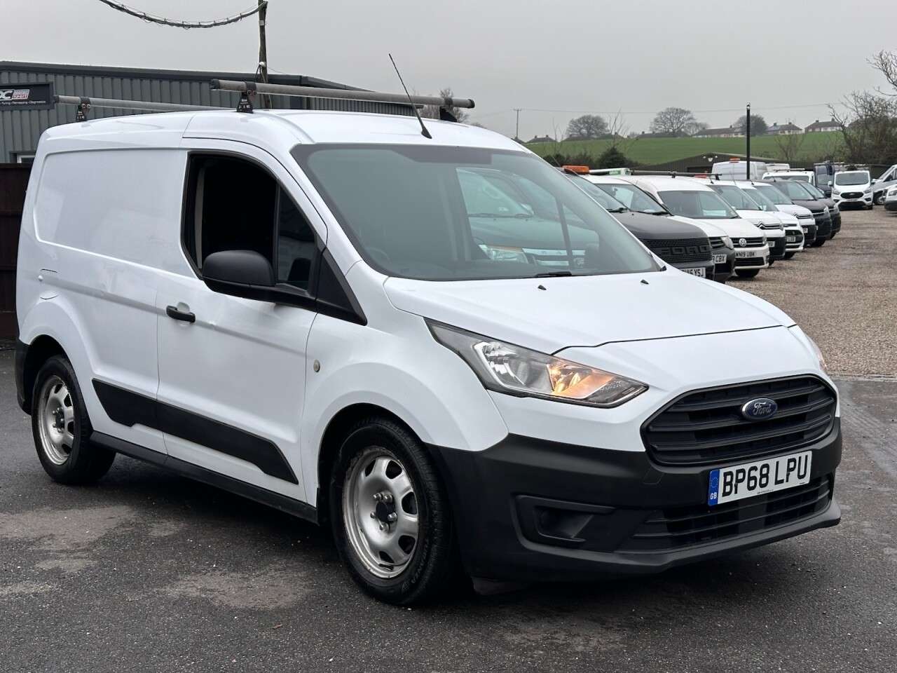 A 2019 FORD TRANSIT CONNECT 1.5 200 EcoBlue Panel Van 5dr Diesel Manual L1 Euro 6 (s/s) (100 ps) NO VAT A 2019 FORD TRANSIT CONNECT 1.5 200 EcoBlue Panel Van 5dr Diesel Manual L1 Euro 6 (s/s) (100 ps) NO VAT
