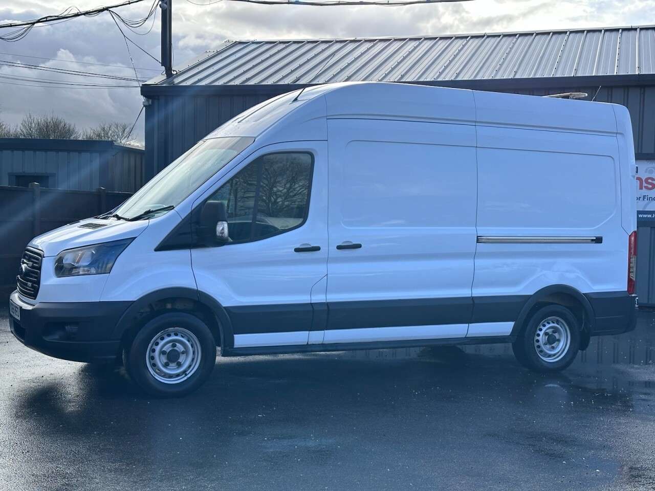 A 2019 FORD TRANSIT 2.0 350 EcoBlue Panel Van 5dr Diesel Manual RWD L3 H3 Euro 6 (130 ps) - 34K A 2019 FORD TRANSIT 2.0 350 EcoBlue Panel Van 5dr Diesel Manual RWD L3 H3 Euro 6 (130 ps) - 34K