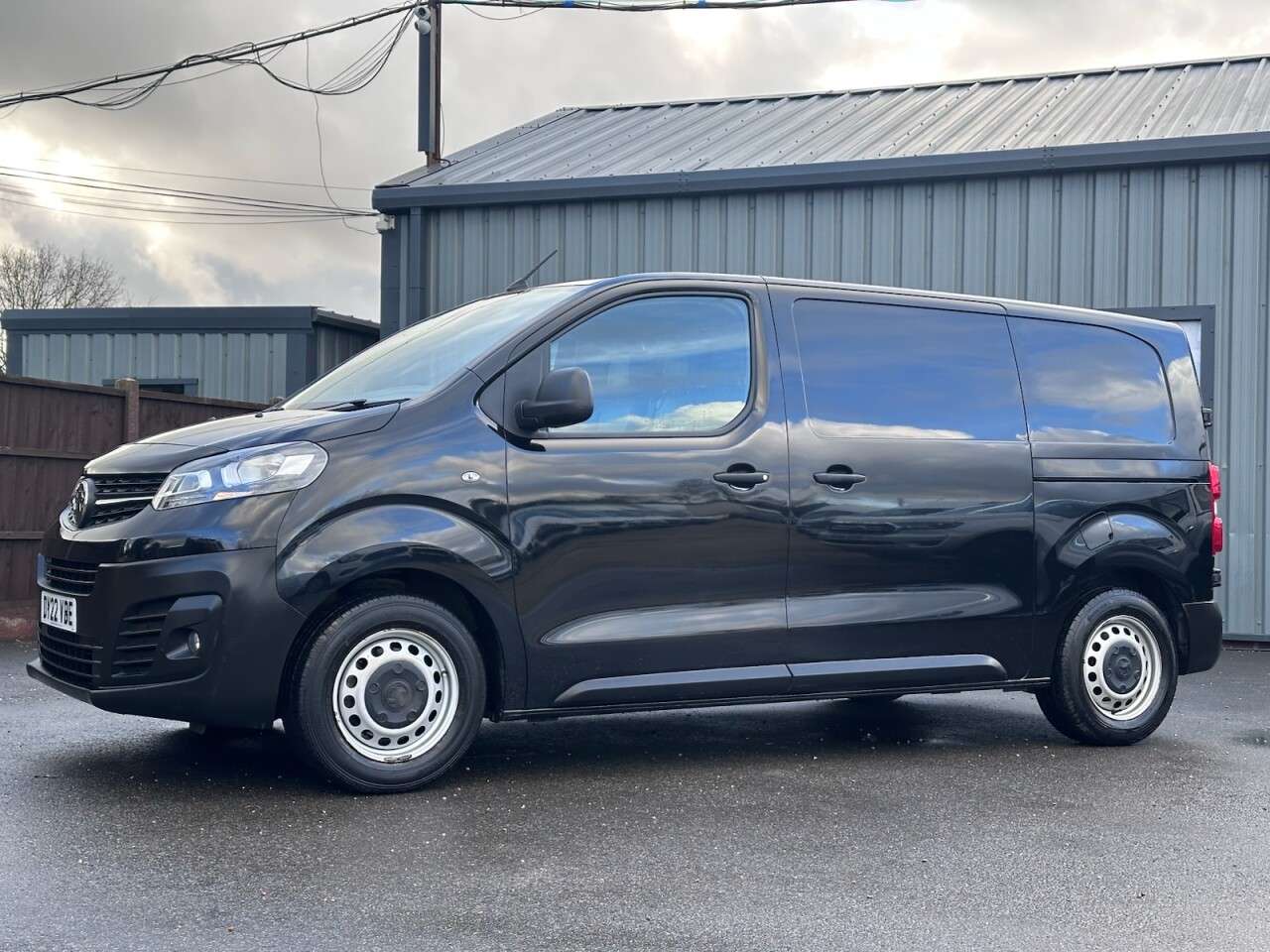 A 2022 VAUXHALL VIVARO 1.5 Turbo D 2700 Dynamic Panel Van 6dr Diesel Manual L1 H1 Euro 6 (s/s) (10 A 2022 VAUXHALL VIVARO 1.5 Turbo D 2700 Dynamic Panel Van 6dr Diesel Manual L1 H1 Euro 6 (s/s) (10