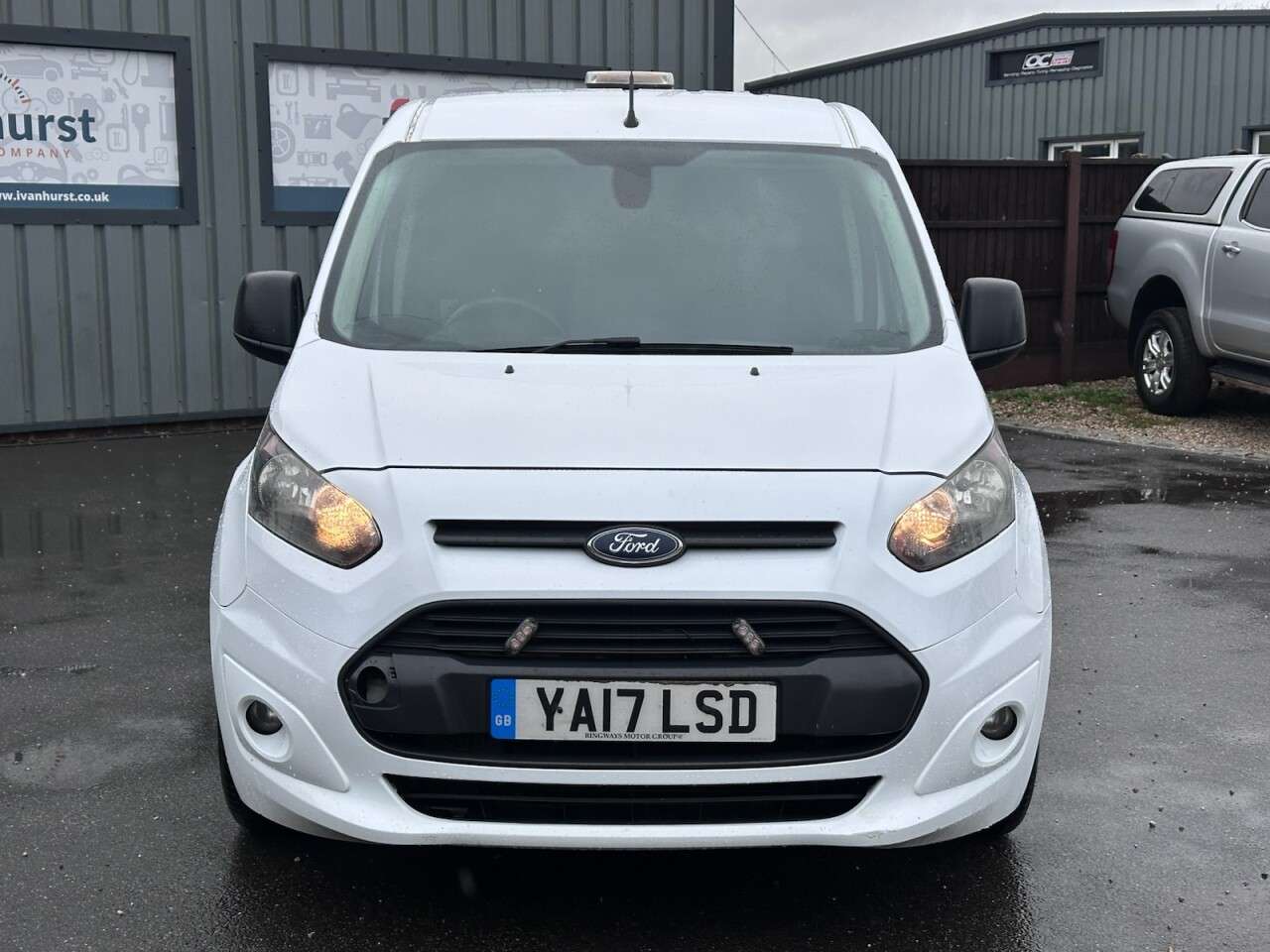 A 2017 FORD TRANSIT CONNECT 1.5 TDCi 200 Trend Panel Van 5dr Diesel Manual L1 H1 (119 g/km, 118 bhp) NO A 2017 FORD TRANSIT CONNECT 1.5 TDCi 200 Trend Panel Van 5dr Diesel Manual L1 H1 (119 g/km, 118 bhp) NO