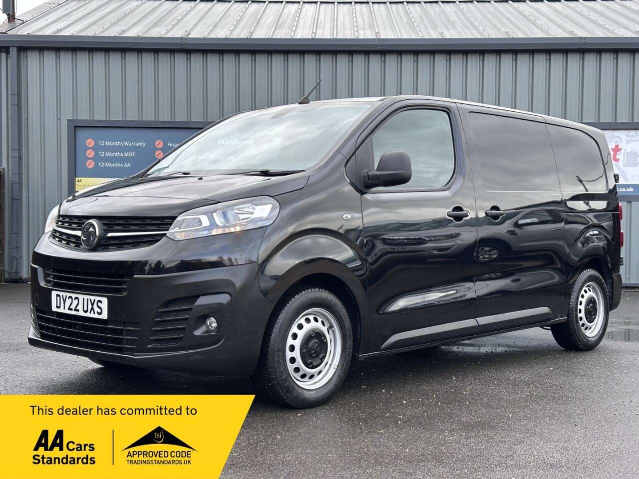 Check out this Vauxhall Vivaro Diesel Manual