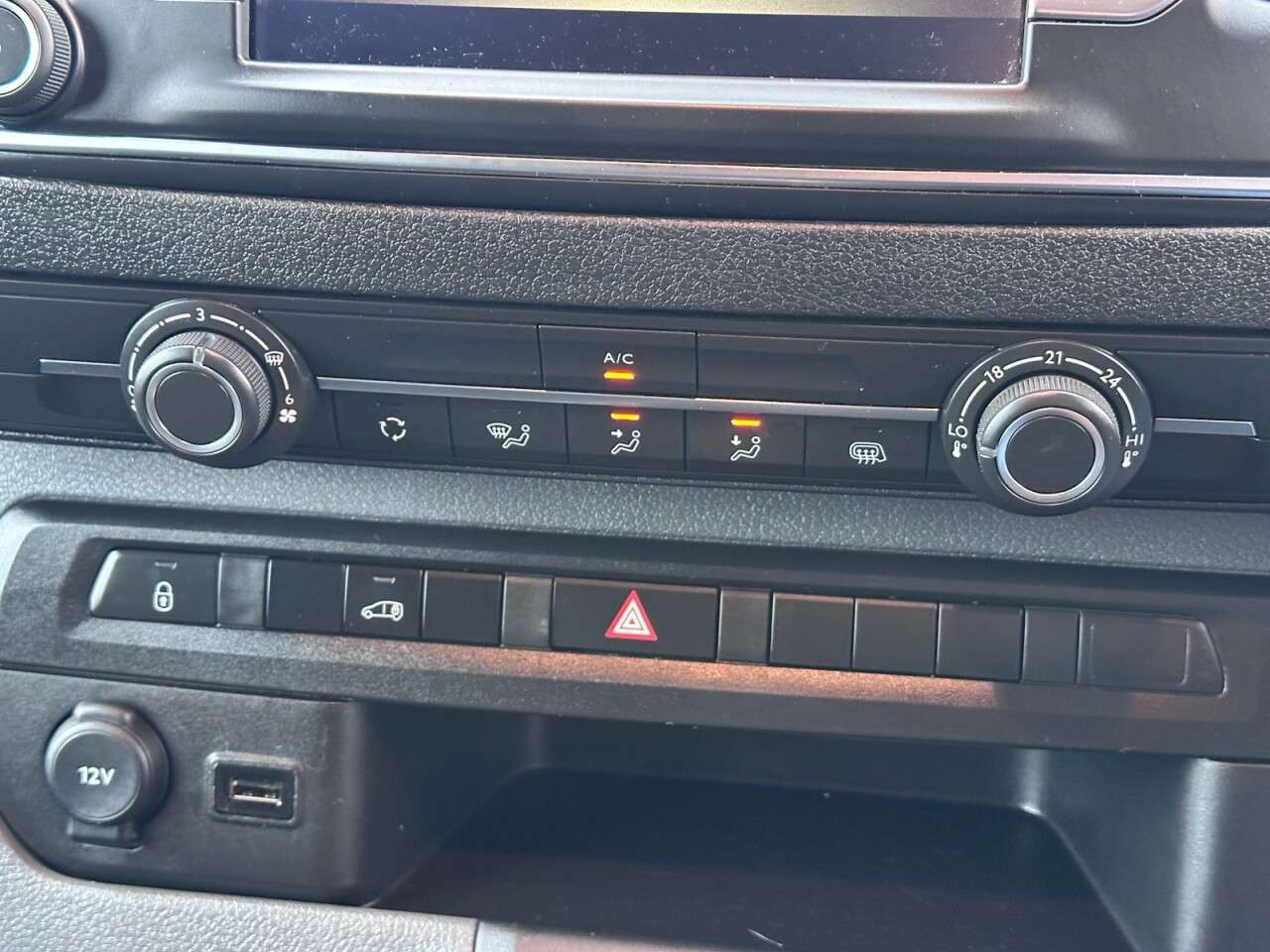 0 VAUXHALL VIVARO 0 VAUXHALL VIVARO