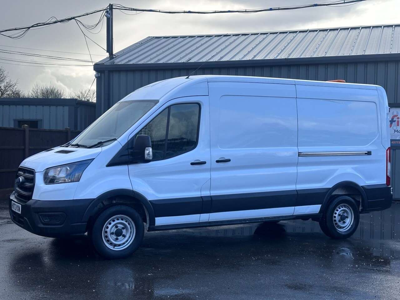 A 2022 FORD TRANSIT 2.0 350 EcoBlue Leader Panel Van 5dr Diesel Manual RWD L3 H2 Euro 6 (s/s) ( A 2022 FORD TRANSIT 2.0 350 EcoBlue Leader Panel Van 5dr Diesel Manual RWD L3 H2 Euro 6 (s/s) (