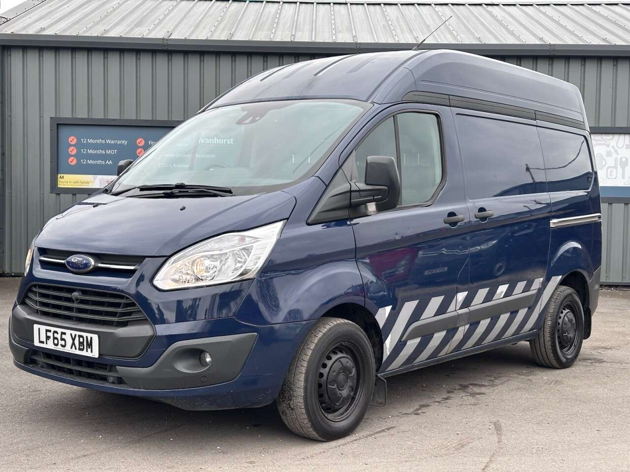 A 2015 FORD TRANSIT CUSTOM Transit Custom 2.2 TDCi 125ps High Roof Trend Van L1H2 2.2 CHAIN ENGINE, H2 A 2015 FORD TRANSIT CUSTOM Transit Custom 2.2 TDCi 125ps High Roof Trend Van L1H2 2.2 CHAIN ENGINE, H2