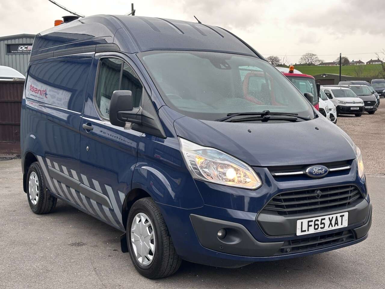 A 2015 FORD TRANSIT CUSTOM 2.2 TDCi 125ps High Roof Trend Van L1H2 2.2 CHAIN ENGINE, H2 HIGH ROOF A 2015 FORD TRANSIT CUSTOM 2.2 TDCi 125ps High Roof Trend Van L1H2 2.2 CHAIN ENGINE, H2 HIGH ROOF