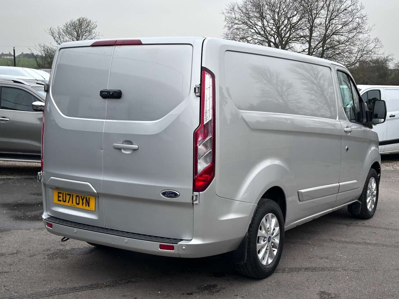 A 2022 FORD TRANSIT CUSTOM 2.0 300 EcoBlue Limited Panel Van 5dr Diesel Manual L1 H1 Euro 6 (s/s) (130 A 2022 FORD TRANSIT CUSTOM 2.0 300 EcoBlue Limited Panel Van 5dr Diesel Manual L1 H1 Euro 6 (s/s) (130