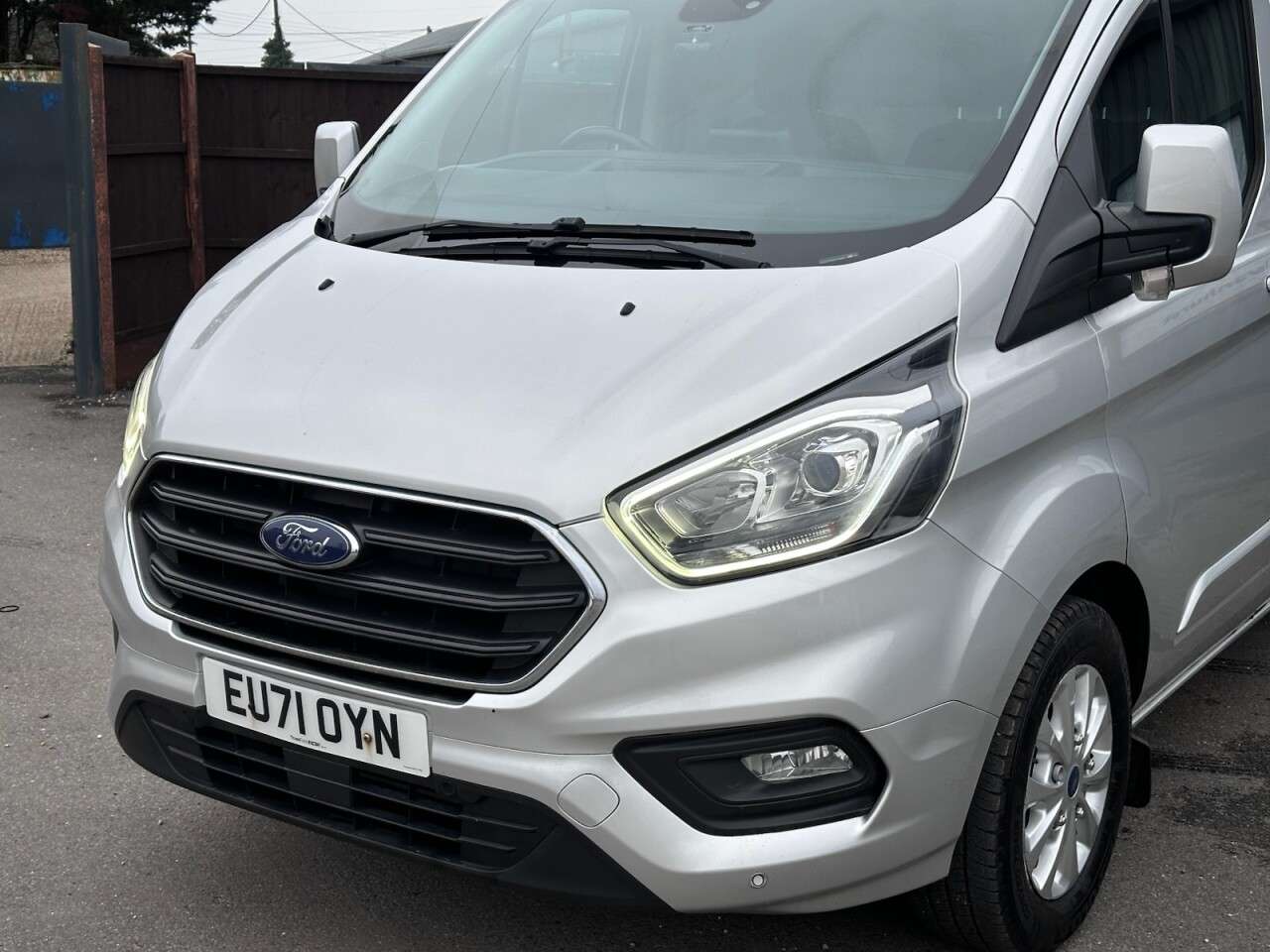 A 2022 FORD TRANSIT CUSTOM 2.0 300 EcoBlue Limited Panel Van 5dr Diesel Manual L1 H1 Euro 6 (s/s) (130 A 2022 FORD TRANSIT CUSTOM 2.0 300 EcoBlue Limited Panel Van 5dr Diesel Manual L1 H1 Euro 6 (s/s) (130