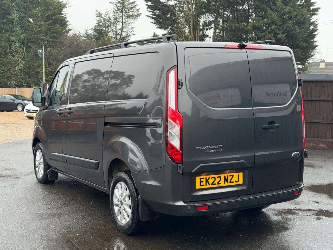 A 0 FORD TRANSIT CUSTOM 2.0 280 EcoBlue Trend Panel Van 5dr Diesel Manual L1 H1 Euro 6 (s/s) (130 p A 0 FORD TRANSIT CUSTOM 2.0 280 EcoBlue Trend Panel Van 5dr Diesel Manual L1 H1 Euro 6 (s/s) (130 p