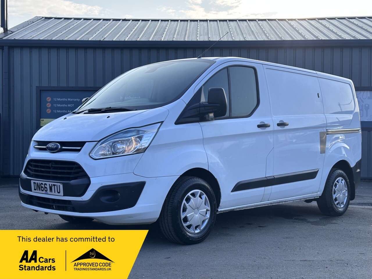 A 2016 FORD TRANSIT CUSTOM 2.2 TDCi 290 Trend Combi Van 5dr Diesel Manual L2 H1 (191 g/km, 98 bhp) A 2016 FORD TRANSIT CUSTOM 2.2 TDCi 290 Trend Combi Van 5dr Diesel Manual L2 H1 (191 g/km, 98 bhp)