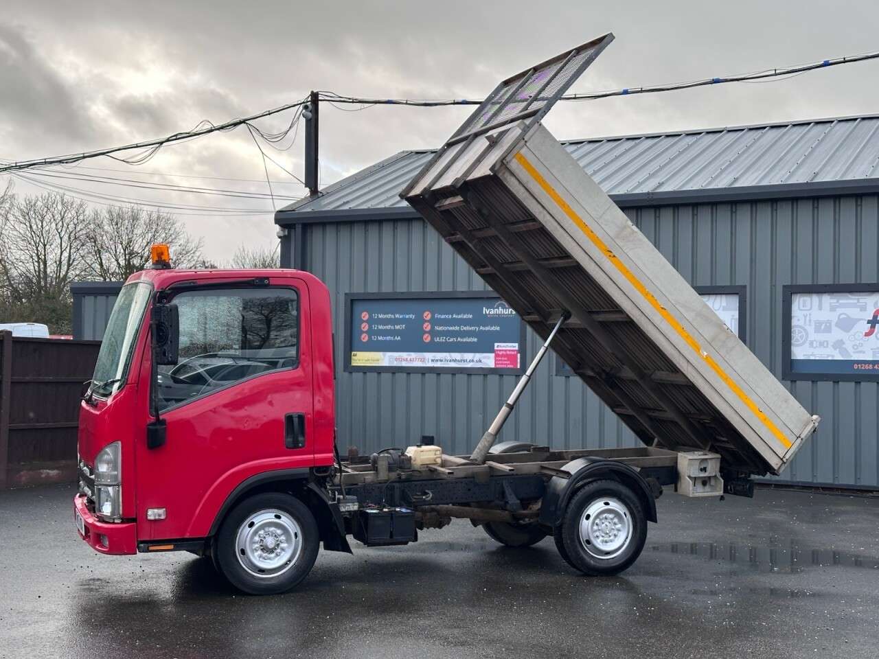 A 2013 ISUZU GRAFTER 3.0 TD N35 150 S Grafter Chassis Cab 2dr Diesel Manual RWD (EEV) SRW (246 g A 2013 ISUZU GRAFTER 3.0 TD N35 150 S Grafter Chassis Cab 2dr Diesel Manual RWD (EEV) SRW (246 g