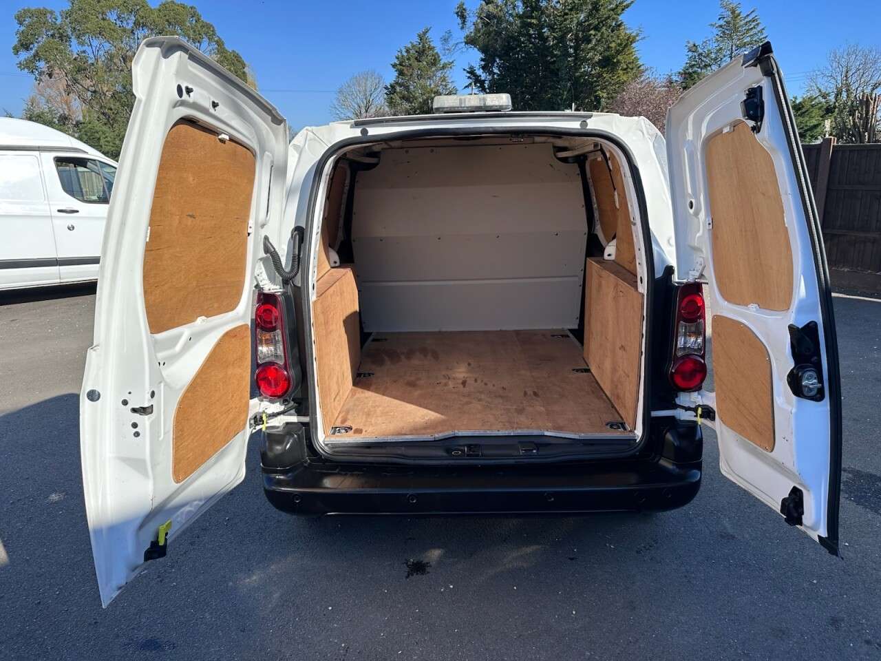 2018 PEUGEOT PARTNER 2018 PEUGEOT PARTNER